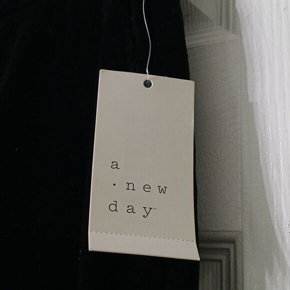 A New Day black velvet holiday dress pants  Sz 12 NWT - Picture 5 of 9